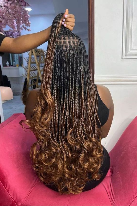 Curly Synthetic Hair Extension Texture